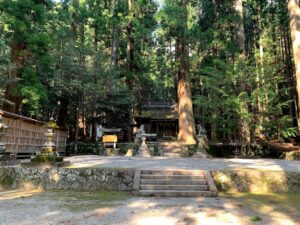 龍穴神社
