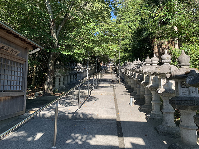 鹿島神社参道